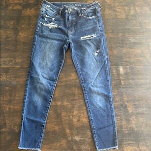 American Eagle Outfitters Women's Dark Blue Ripped Skinny Jeans size 6